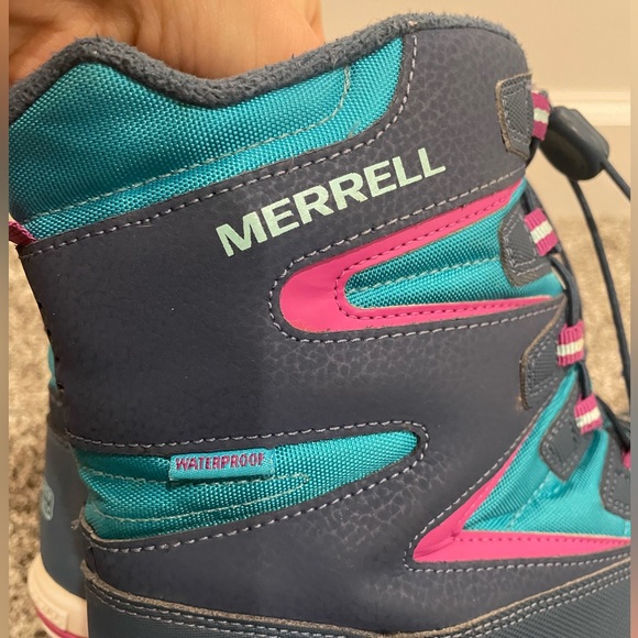 Merrell big kids snow boots, size 5 - Picture 8 of 11